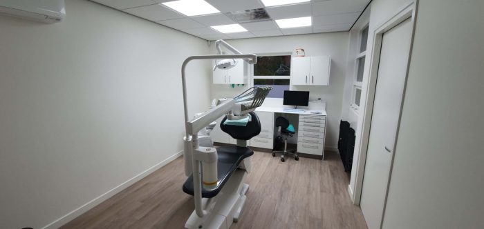 Complete verbouwing tandartspraktijk Aalsmeer